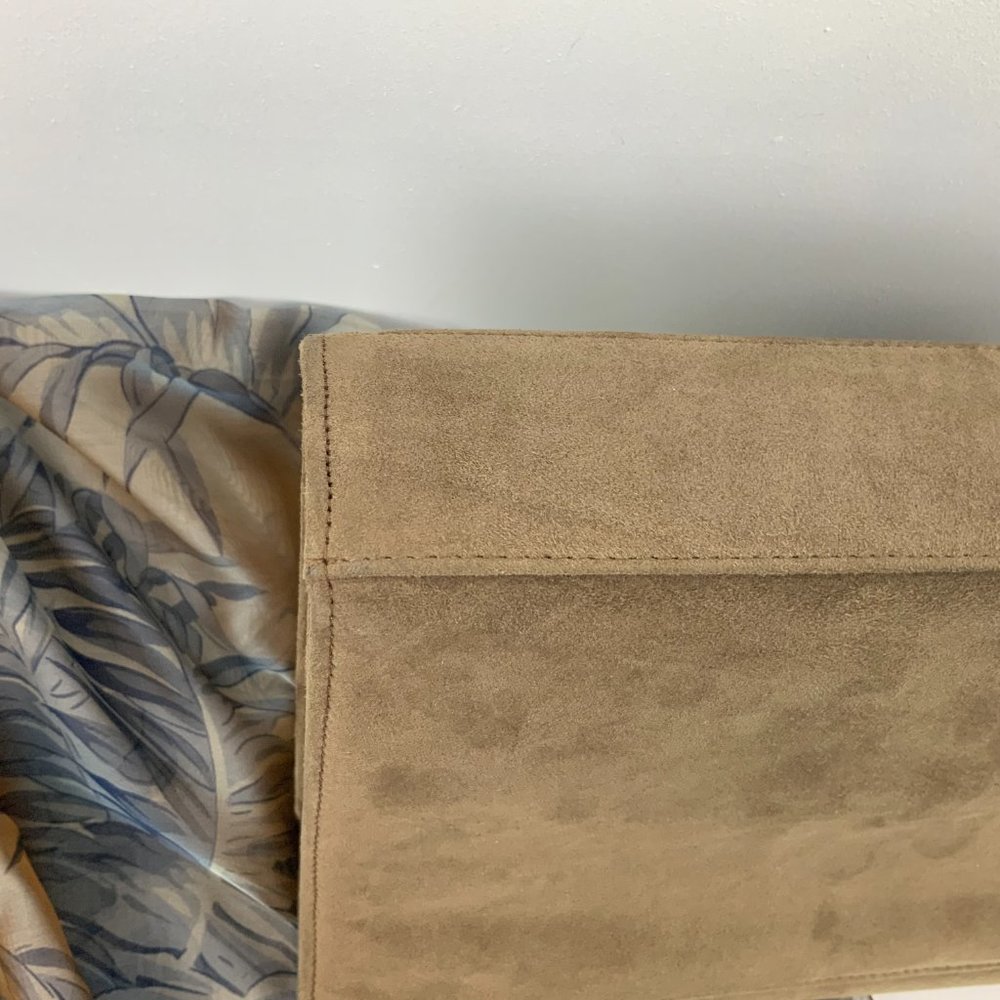 Stuart Weitzman Brown Genuine Suede Clutch Shoulder Purse Medium Size - Picture 12 of 16